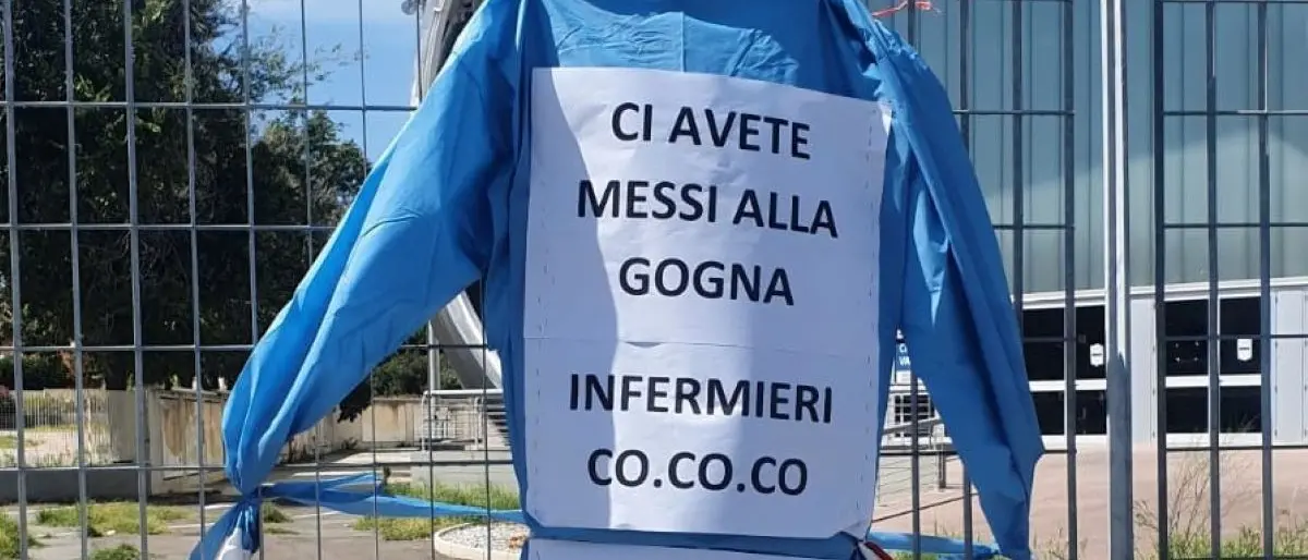 Mancano fondi per i nuovi contratti, infermieri dei centri vaccinali di Catanzaro e Lamezia da eroi a precari