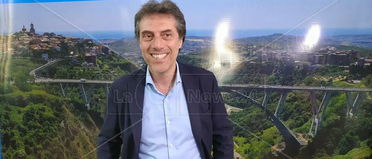 Fiorita ufficializza la sua candidatura alla presidenza della Provincia di Catanzaro: «Decisione sofferta»