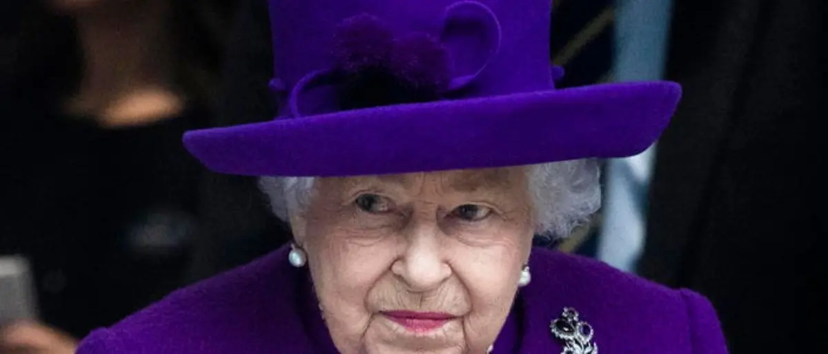 La regina Elisabetta sta male: Carlo già a Balmoral, in viaggio William, Harry e Meghan