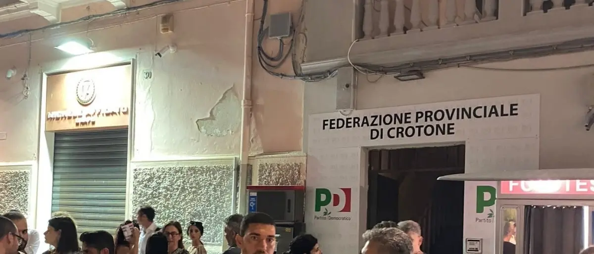Pd Calabria, inaugurata la sede provinciale di Crotone. Irto: «Nuovo punto di riferimento per il territorio»