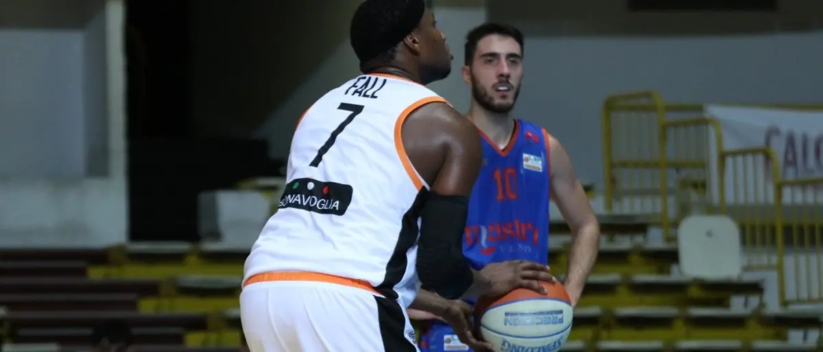 Viola Basket, il club rinuncia alla trasferta di Ragusa: niente Supercoppa per i reggini