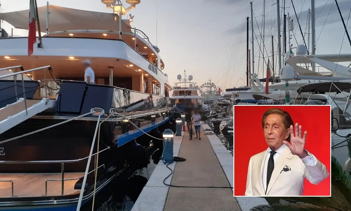 Valentino sceglie ancora la Costa degli dei: il suo yacht arriva a Vibo Marina