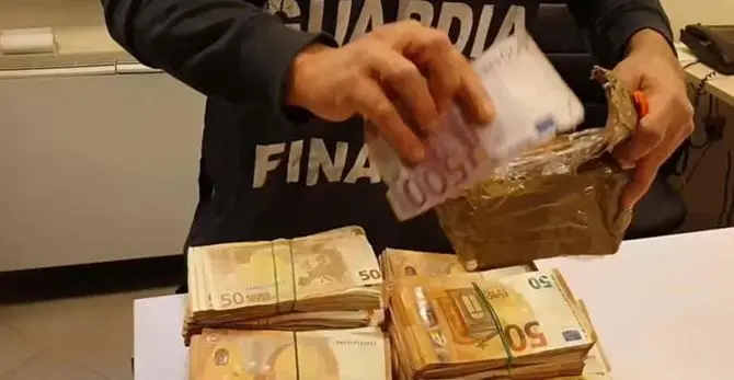 Mafia, nel 2020 sequestrati 1,5 miliardi di euro: il bilancio della Guardia di finanza