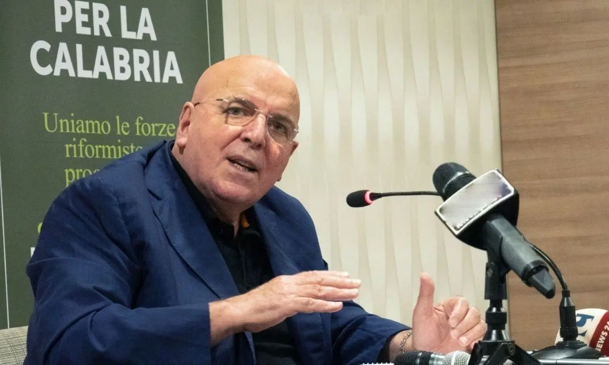 Elezioni Calabria, Oliverio: «La sinistra si fermi, non mi rassegno all’inciucio col centrodestra»