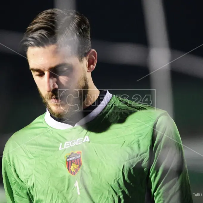 Calciomercato Serie B, il Crotone cerca Falcone mentre la Reggina è ad un passo da Zortea