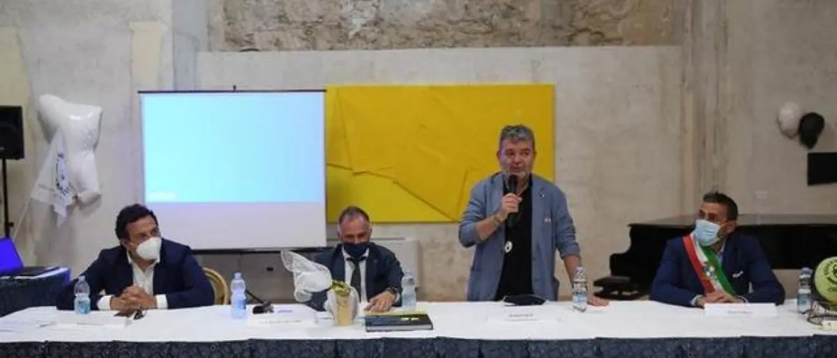 Spirlì insieme al ministro del Turismo Garavaglia a Tropea: «Sarà un’estate da record»