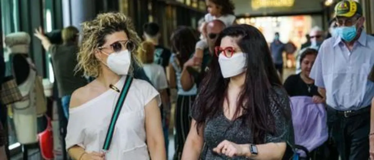 Covid, via la mascherina all'aperto dal 28 giugno: l'ordinanza del ministro Speranza