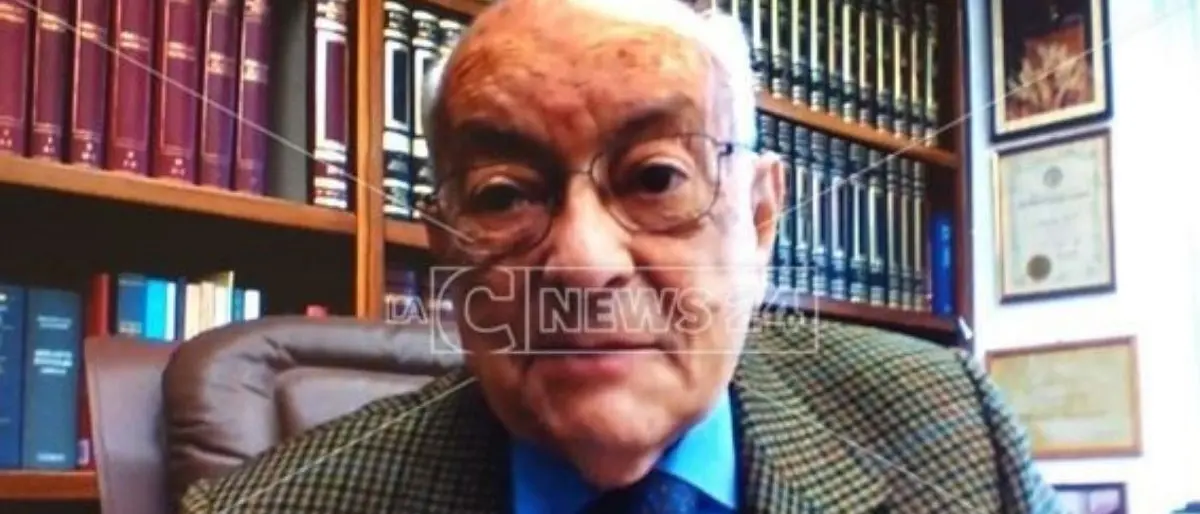 ‘Ndrangheta, presunto accordo boss-giudice: pm chiede 8 anni per l’avvocato Armando Veneto