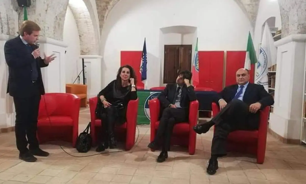 Elezioni Calabria, via crucis di Fdi: le relazioni imbarazzanti di Calabrese sindaco di Locri minano la sua candidatura