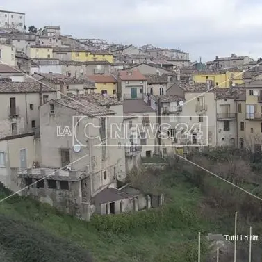 San Giovanni in Fiore, poca acqua per i cittadini: la sindaca dichiara guerra a Sorical