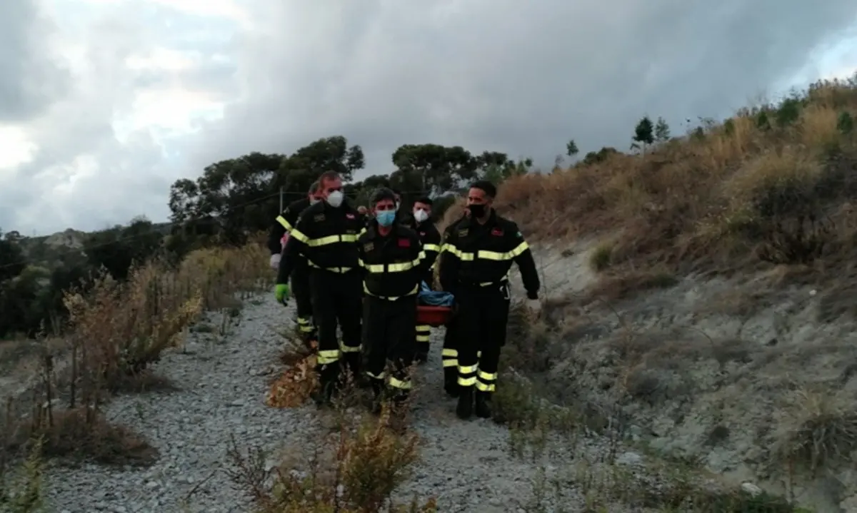 Morto l'uomo rimasto ustionato nell'incendio tra Motta San Giovanni e Montebello Jonico