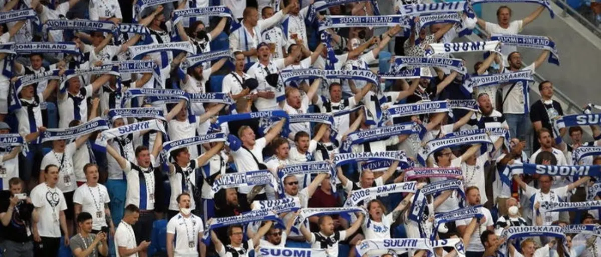 Europei 2020, 120 tifosi della Finlandia positivi al Covid: Uefa in allerta
