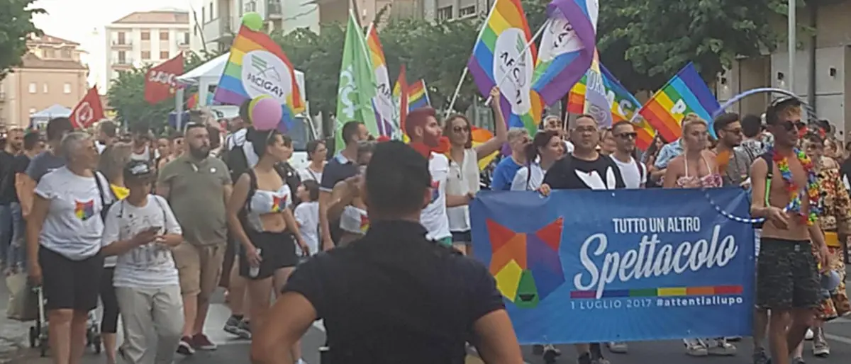 Ddl Zan, la comunità Lgbt calabrese: «Il veto di un vescovo bloccò la legge regionale»