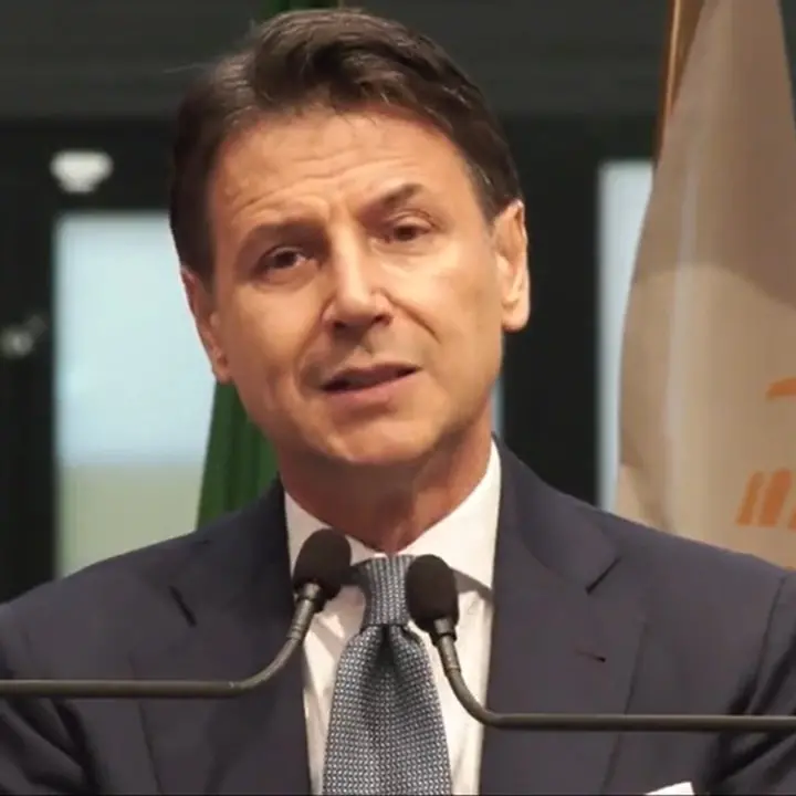 Conte chiude la porta a Grillo: «Non faccio il prestanome di un M5s ambiguo, va innovato»