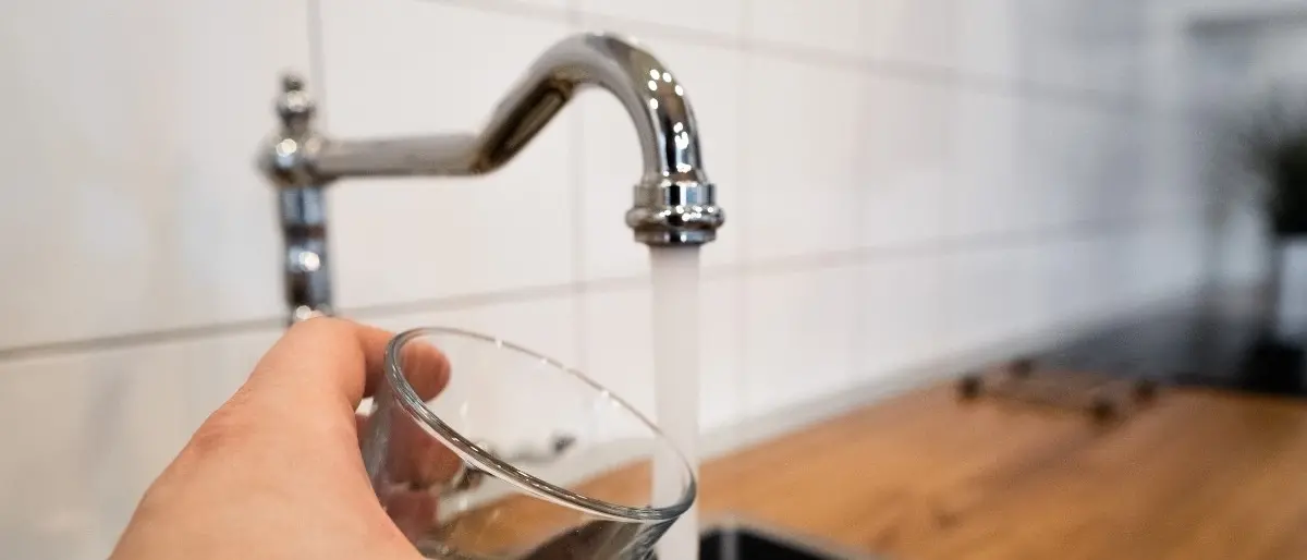 Cassano Ionio, acqua non potabile ai Laghi di Sibari: il sindaco ne vieta l'utilizzo