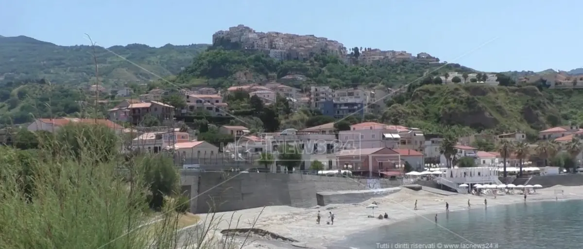 Buttafuori ferito a Belvedere Marittimo, i titolari del locale si costituiranno parte civile