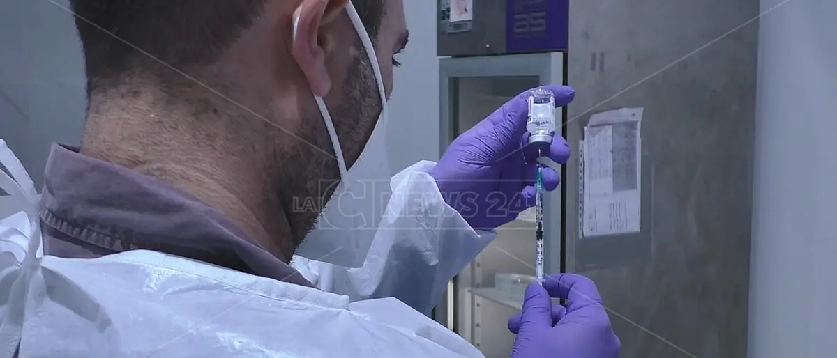 Covid, al via in Calabria un Vax day lungo una settimana: fino al 6 luglio vaccini senza prenotazione