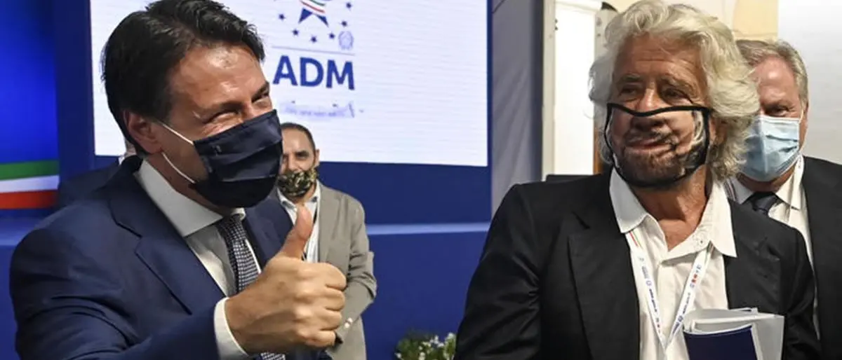 Conte e Grillo colpevoli di aver detto solo oggi quello che pensavano l’uno dell’altro