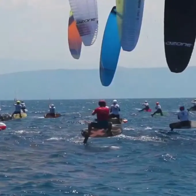 Gizzeria pronta a ospitare i mondiali di kitesurf, l’assessore Orsomarso: «La Calabria riparte»