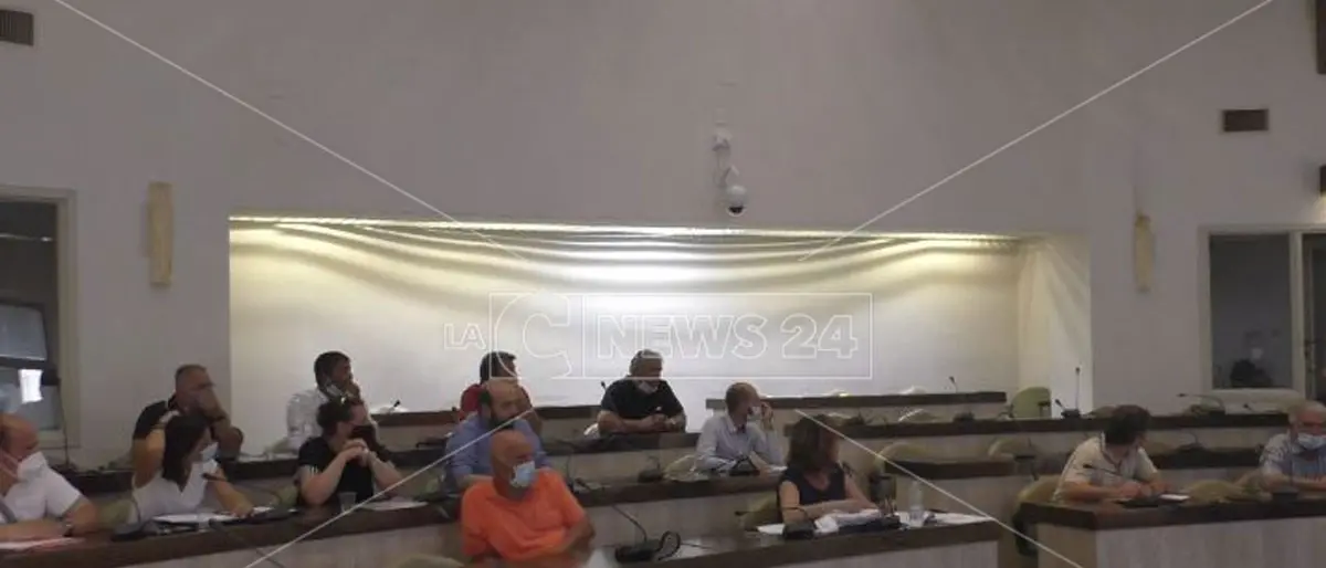 I pescatori di Crotone ancora in protesta: l'incontro con i sindaci termina con un nulla di fatto