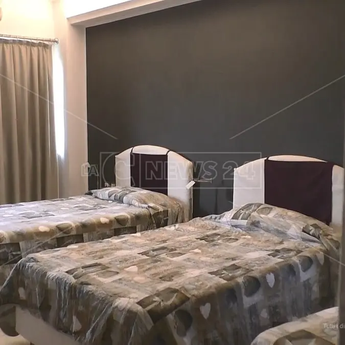 Covid hotel, in Calabria gli alberghi si ritirano: ne resta solo uno per l’emergenza sbarchi