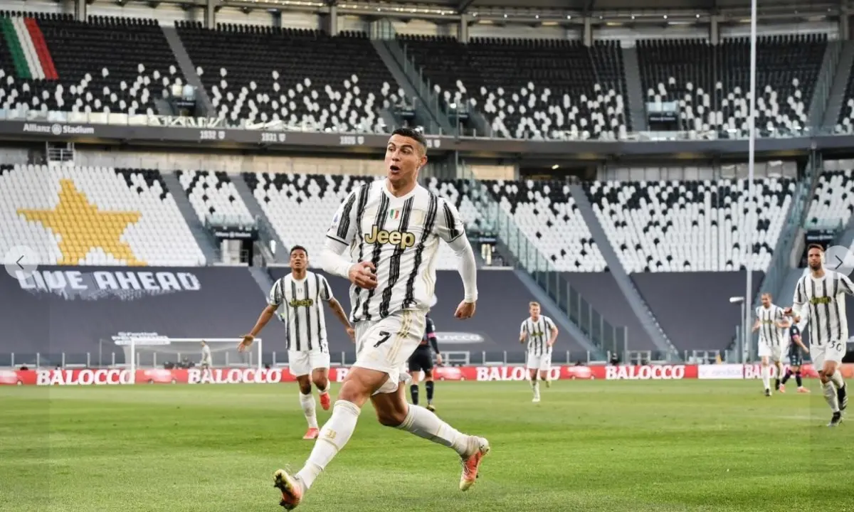 Cosenza, l'appello di una madre a Cristiano Ronaldo: «Aiutami a risvegliare mio figlio dal coma»