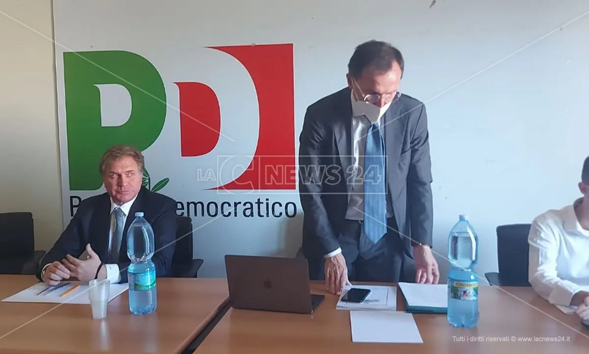 Pd Calabria, ora si cerca una “figura politica” da candidare. Boccia arriva a Cosenza