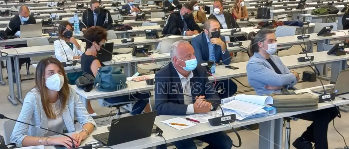 Rinascita Scott, periti col doppio incarico: «Nessun rapporto anomalo con le difese»