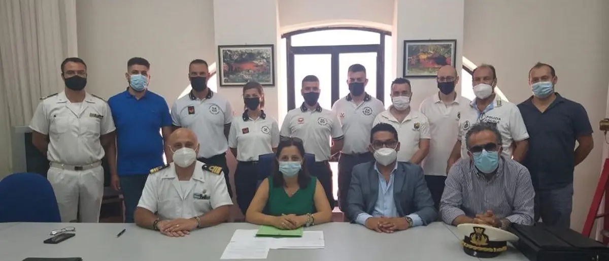 Isola Capo Rizzuto, apre a Le Castella un presidio della Guardia costiera