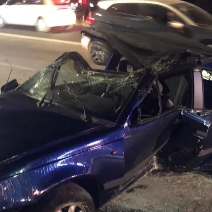 Incidente a Catanzaro Lido, auto si ribalta: ferite 4 ragazze