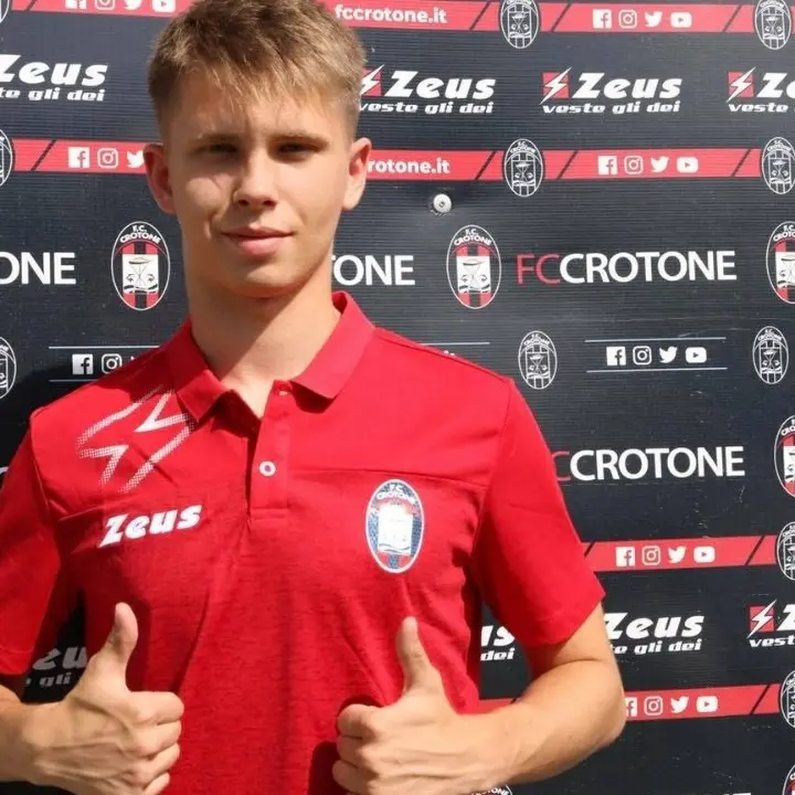 Calciomercato Crotone, volto nuovo in difesa: ecco il giovane lituano Tutyskinas