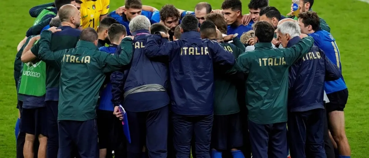 Euro 2020, allarme Covid a Coverciano: positivi tre giornalisti al seguito degli azzurri