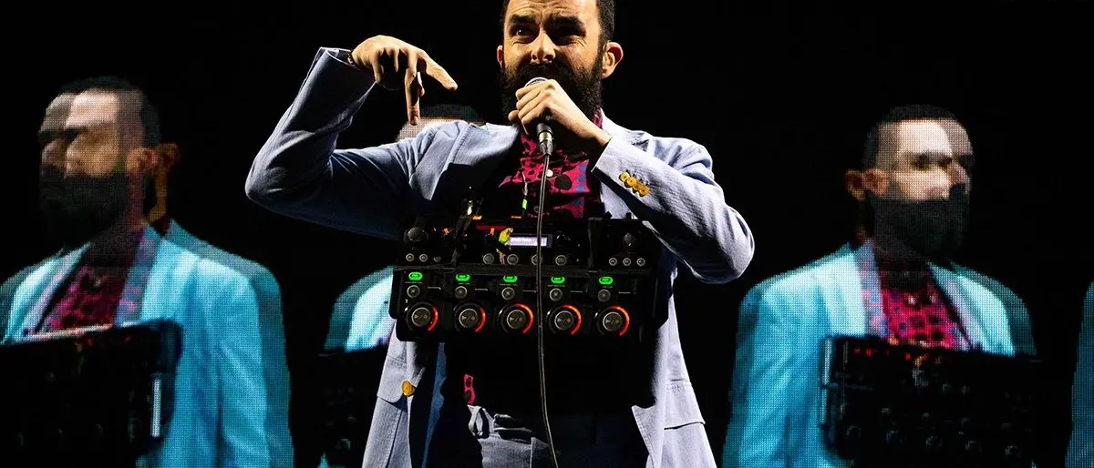 N.a.i.p. l'artista più eccentrico della musica italiana ritorna in Calabria: «Sarò io con qualcosa in più»