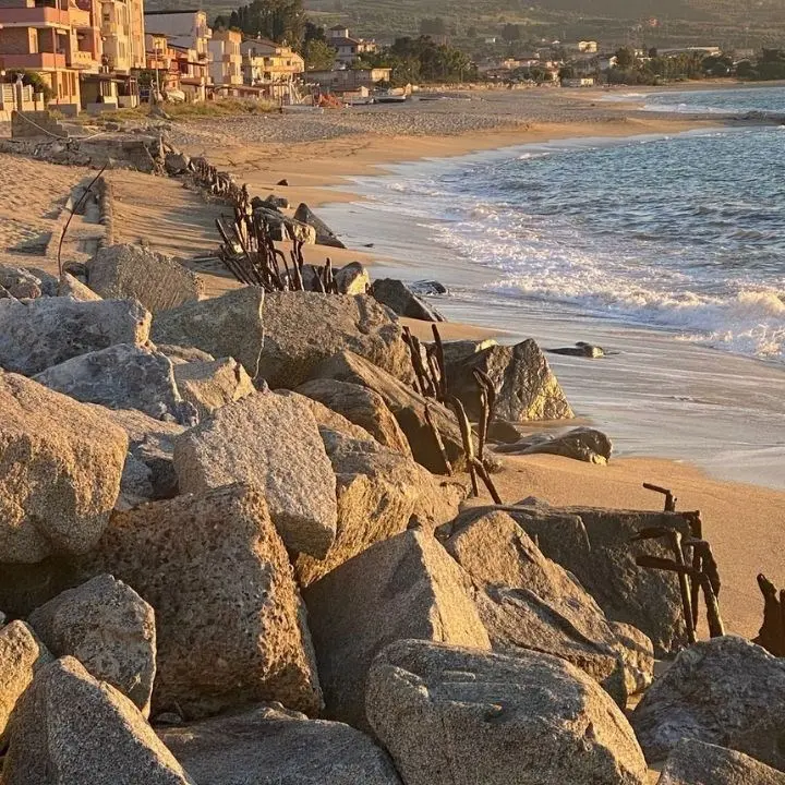 Vibo Marina, conclusi i lavori sulla spiaggia del quartiere Pennello: la nota del Comune