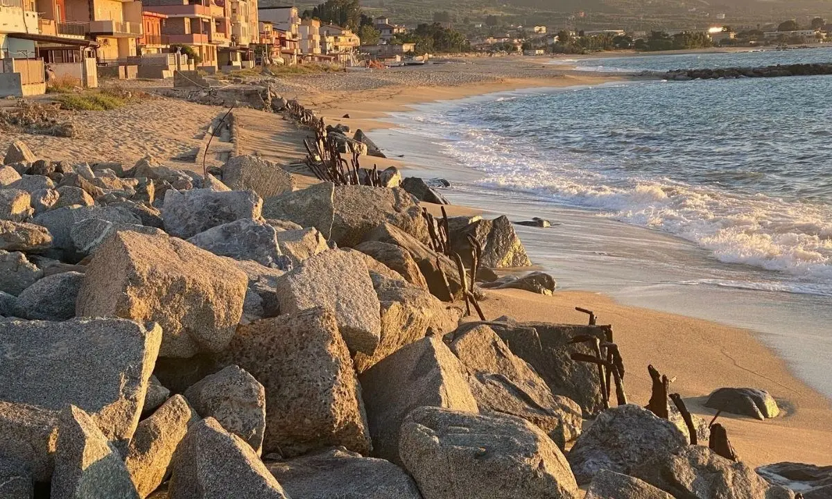 Vibo Marina, conclusi i lavori sulla spiaggia del quartiere Pennello: la nota del Comune