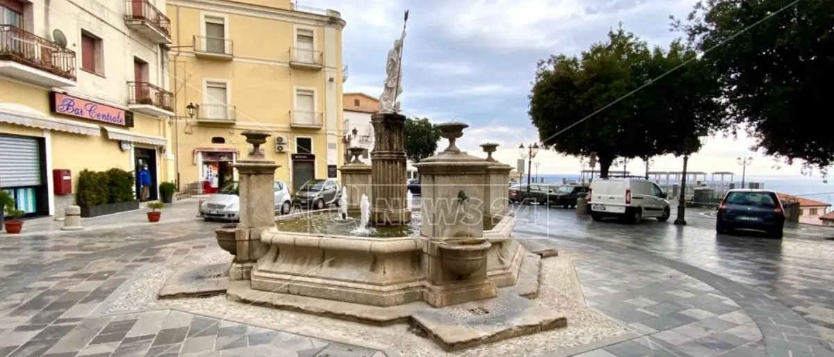 Covid, donna di Cetraro muore a Cosenza: qualche giorno fa era deceduta la madre 90enne