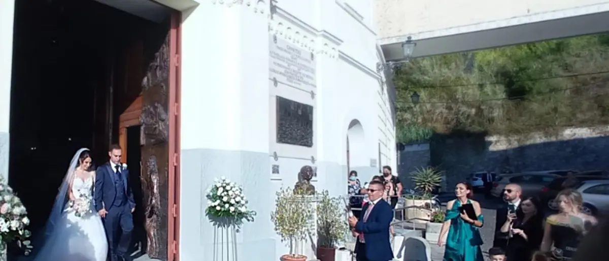 Fiori d’arancio nel giorno dell’Italia campione d’Europa: si è sposata la nostra collega Manuela Serra