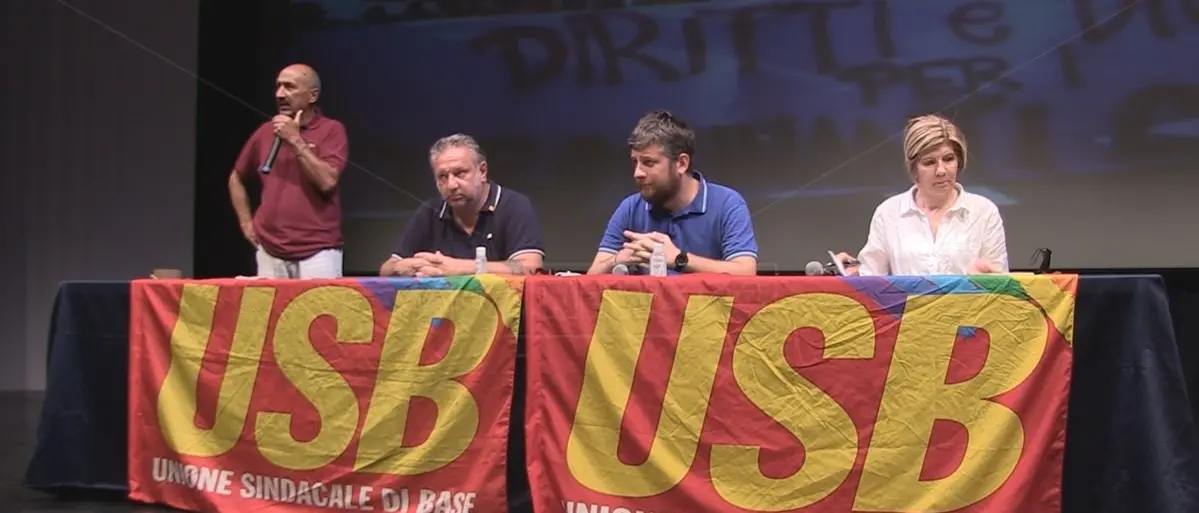 I tirocinanti calabresi alzano la voce: «Basta proroghe, adesso è l'ora della contrattualizzazione»