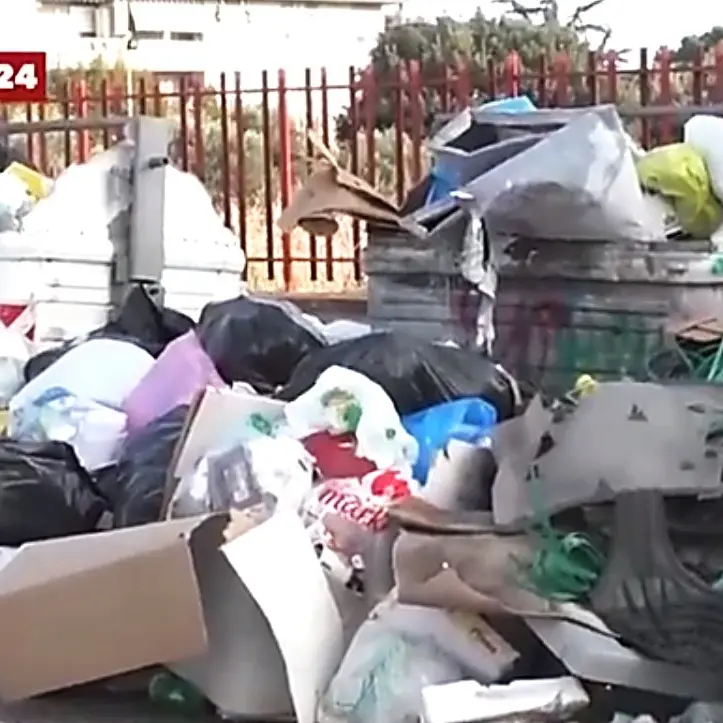 Emergenza rifiuti in Calabria, la Regione individua la discarica di Crotone per i conferimenti
