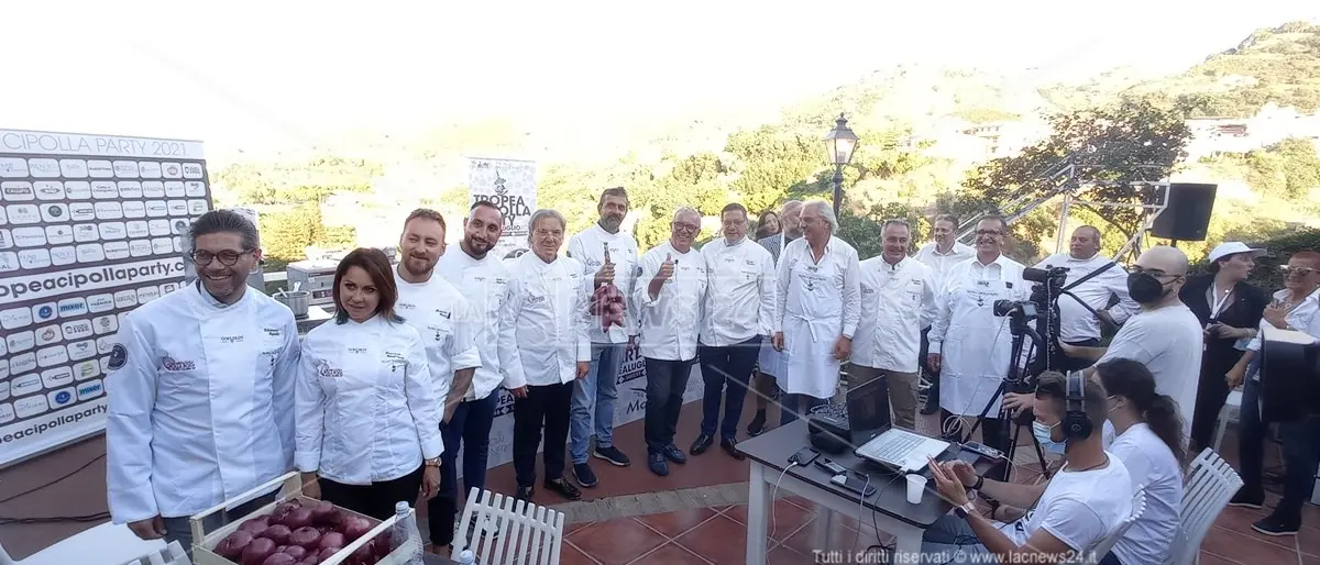 Tropea cipolla party, si prosegue con successo tra dibattiti e cooking show