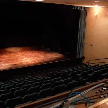Ultimo atto per il Teatro dell’Acquario di Cosenza: sfrattato e costretto a chiudere per la crisi