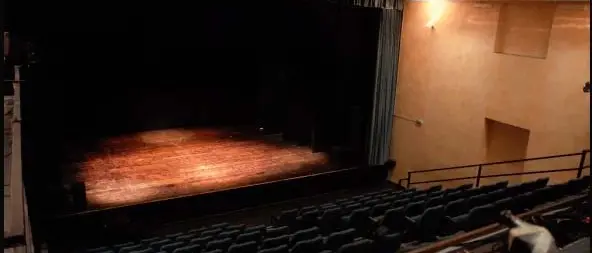 Ultimo atto per il Teatro dell’Acquario di Cosenza: sfrattato e costretto a chiudere per la crisi