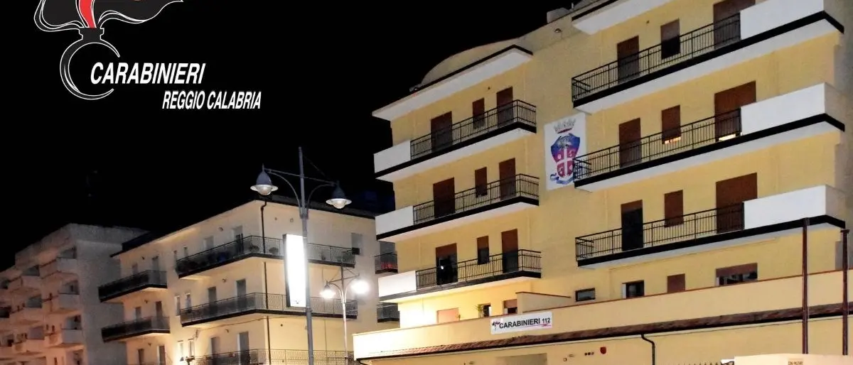 San Ferdinando, rinvenute e sequestrate 900 piante di marijuana