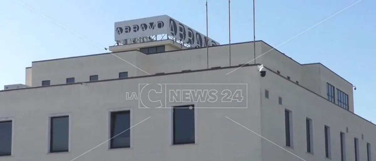 Call center Abramo, l’asta è andata deserta: sindacati chiedono tavolo al Mise