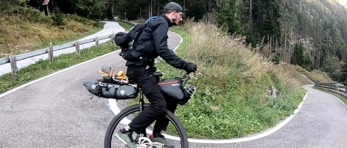 Da Bologna a Cariati in monociclo: 950 km verso casa per sostenere lotta ai tumori