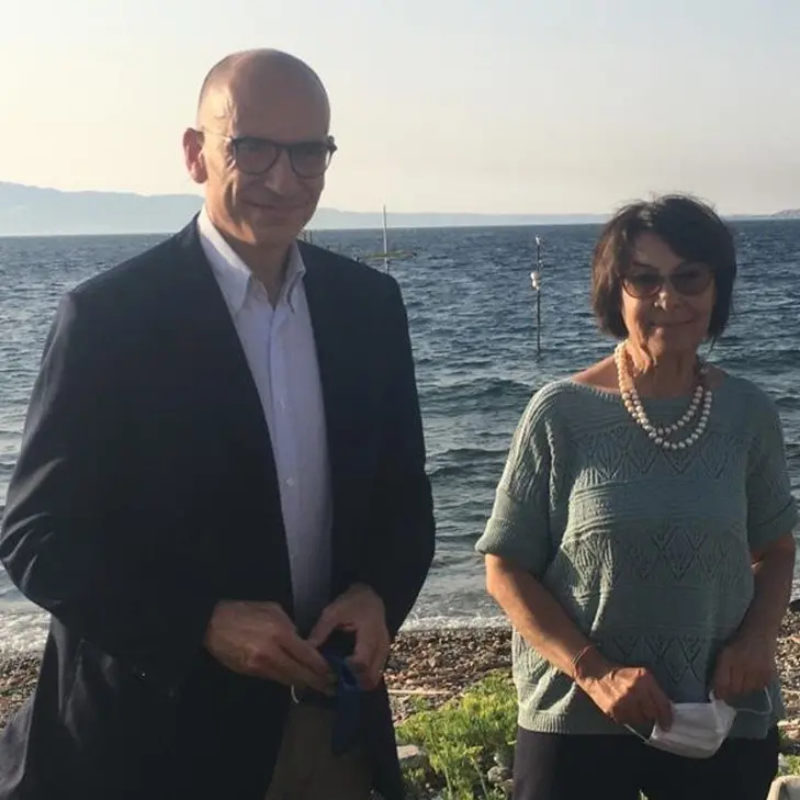 Letta fa tappa a Reggio Calabria e risponde alle polemiche: «Il nostro impegno sulla legalità è totale»