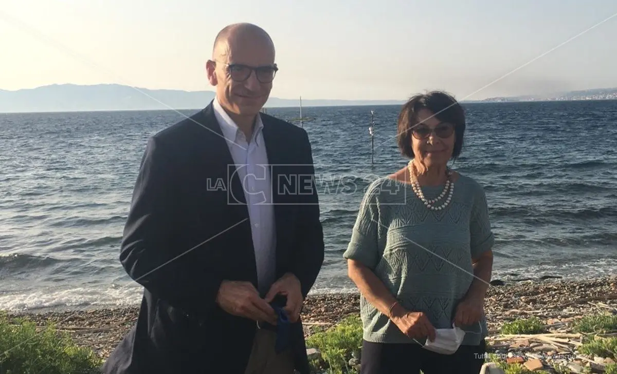 Elezioni e Covid, Letta lancia la sfida: «Chiediamo che tutti i candidati siano vaccinati»