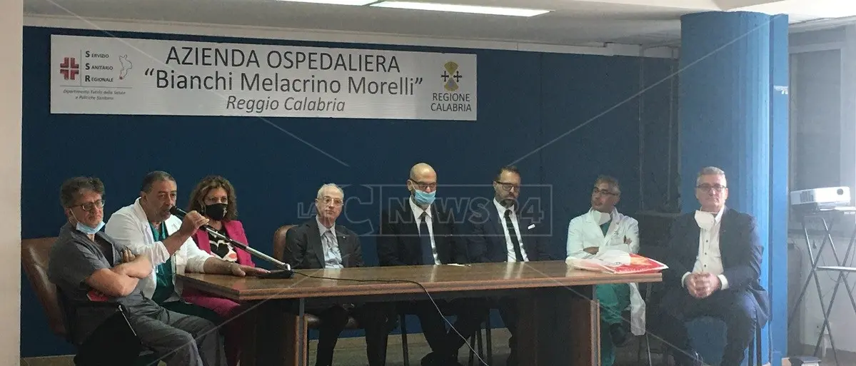 Dal Vaticano a Reggio Calabria, il cardinale Robert Sarah operato con successo al Gom