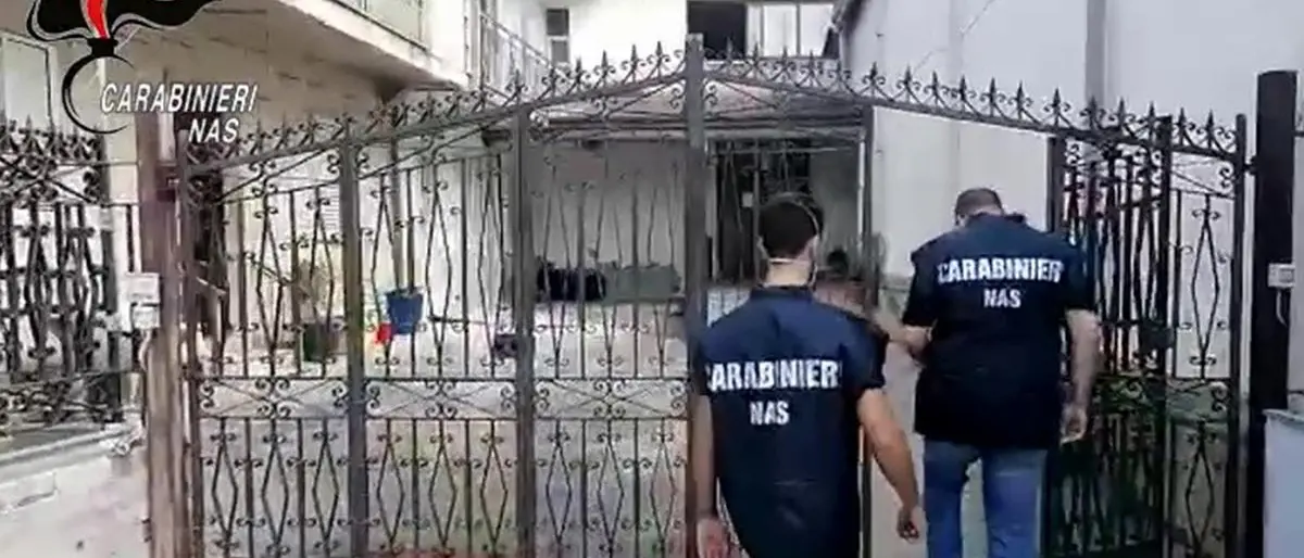 Oppido, scoperta in una chiesa una casa di cura per anziani abusiva: denunciato parroco