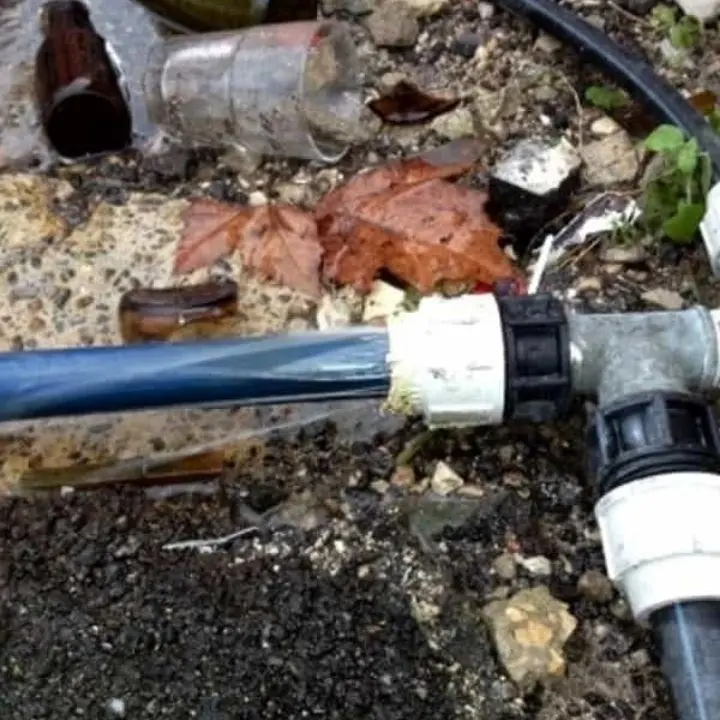Acqua, la battaglia di Sorical contro gli allacci abusivi: «Distacchi e prime denunce»